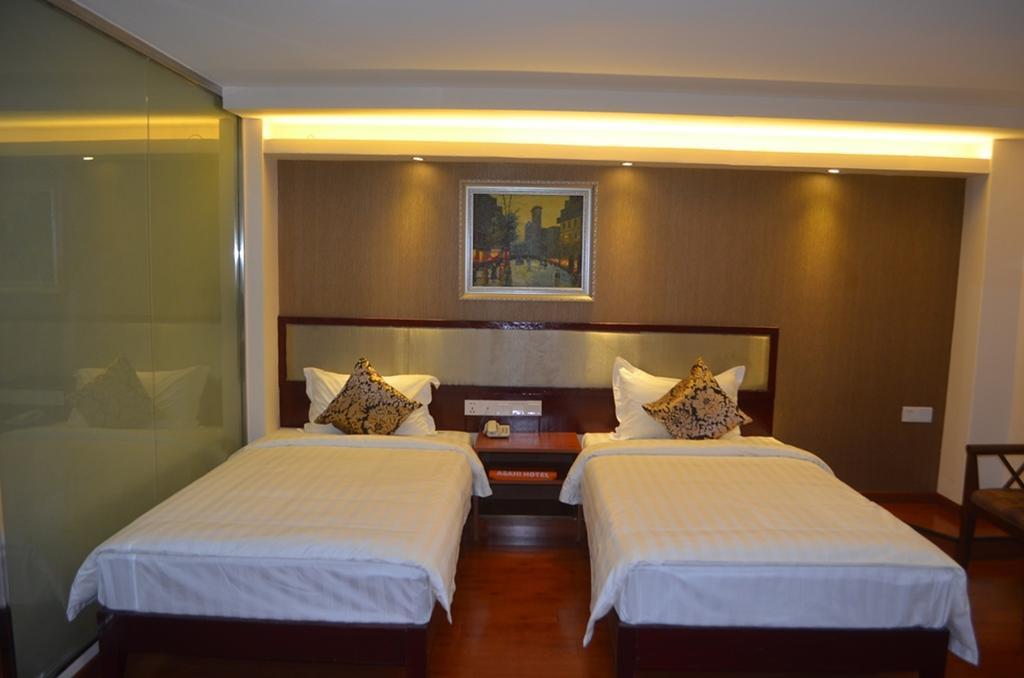 Good Luck Hotel Янгон Экстерьер фото